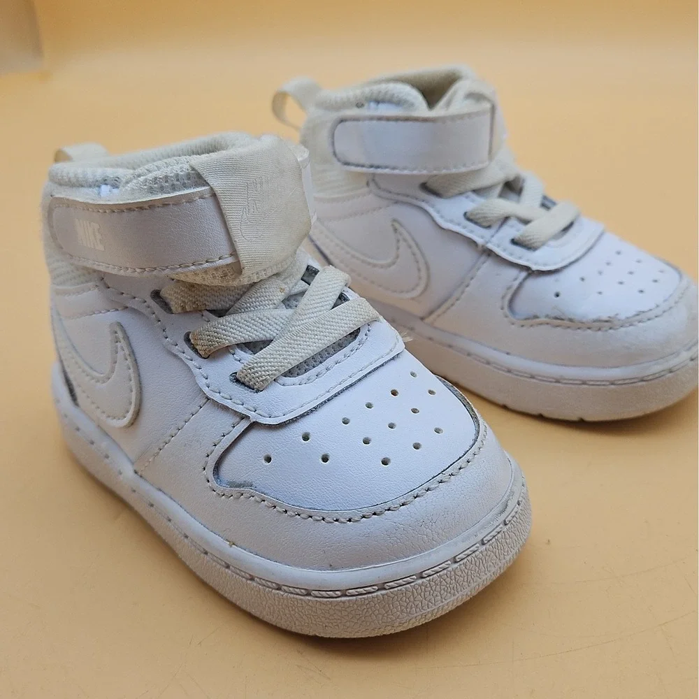 Toddler Size 4 Nike Court Borough MID 2 Leather CD7784-100 White Authentic